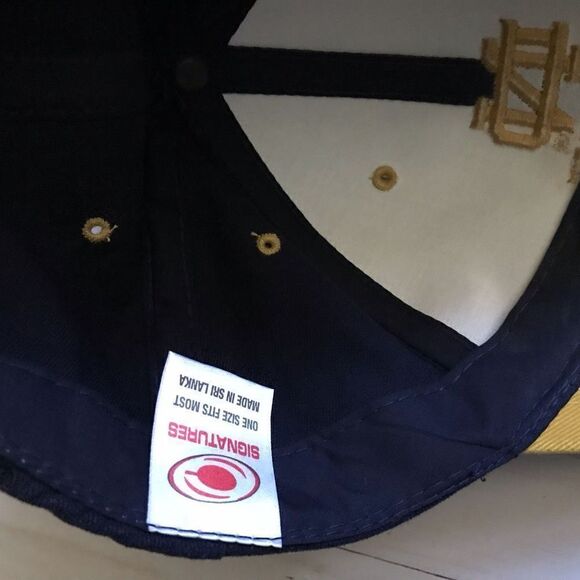 Notre Dame Irish football ball cap hat signatures one size fits most adj. licens - Picture 6 of 7